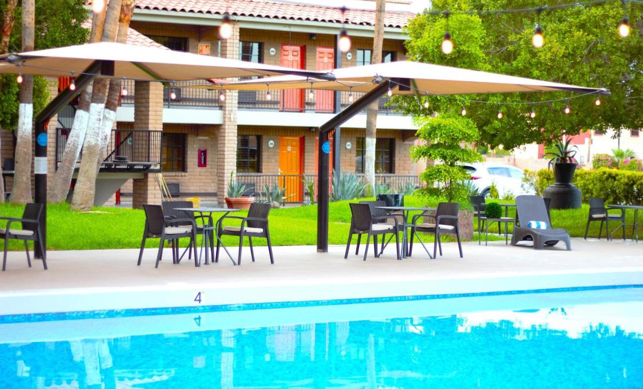 Hotel Colonial Mexicali Bagian luar foto