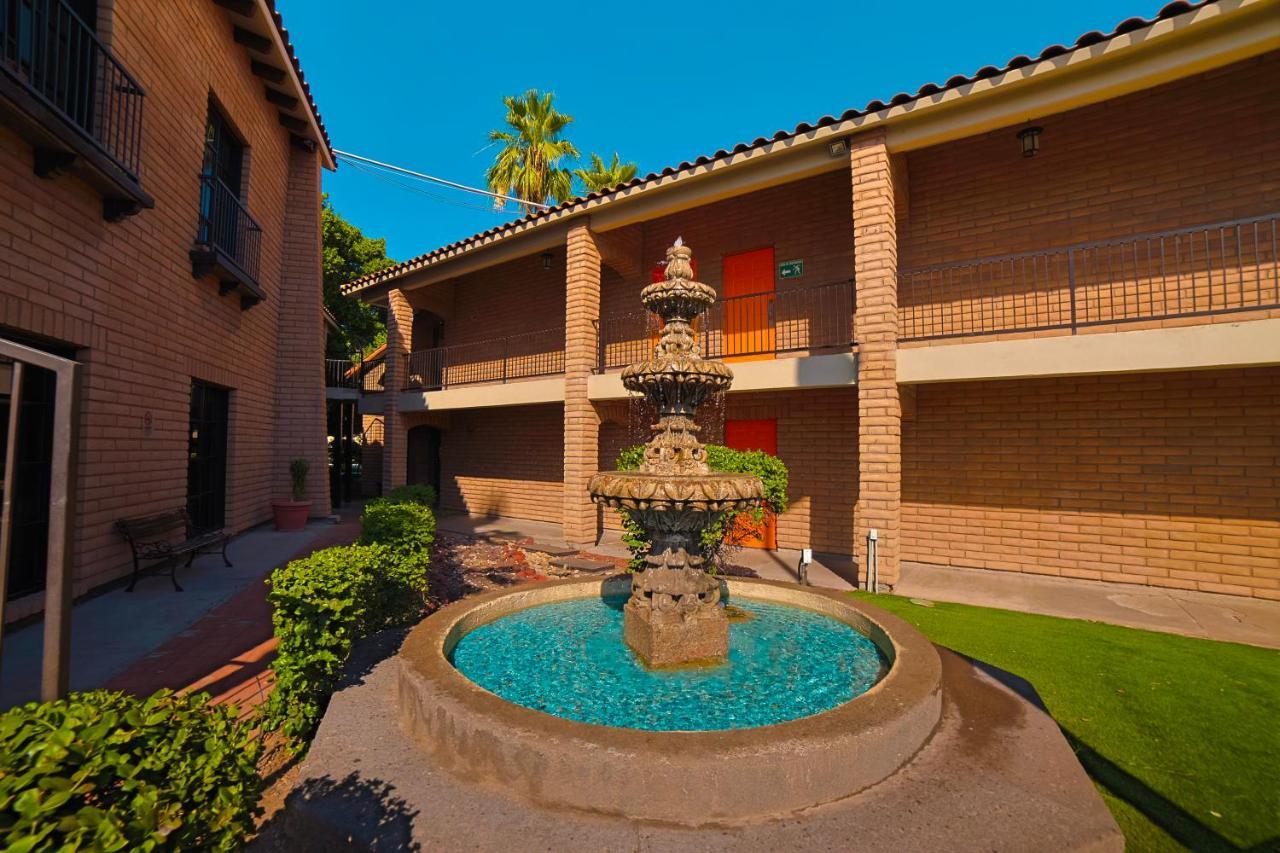 Hotel Colonial Mexicali Bagian luar foto
