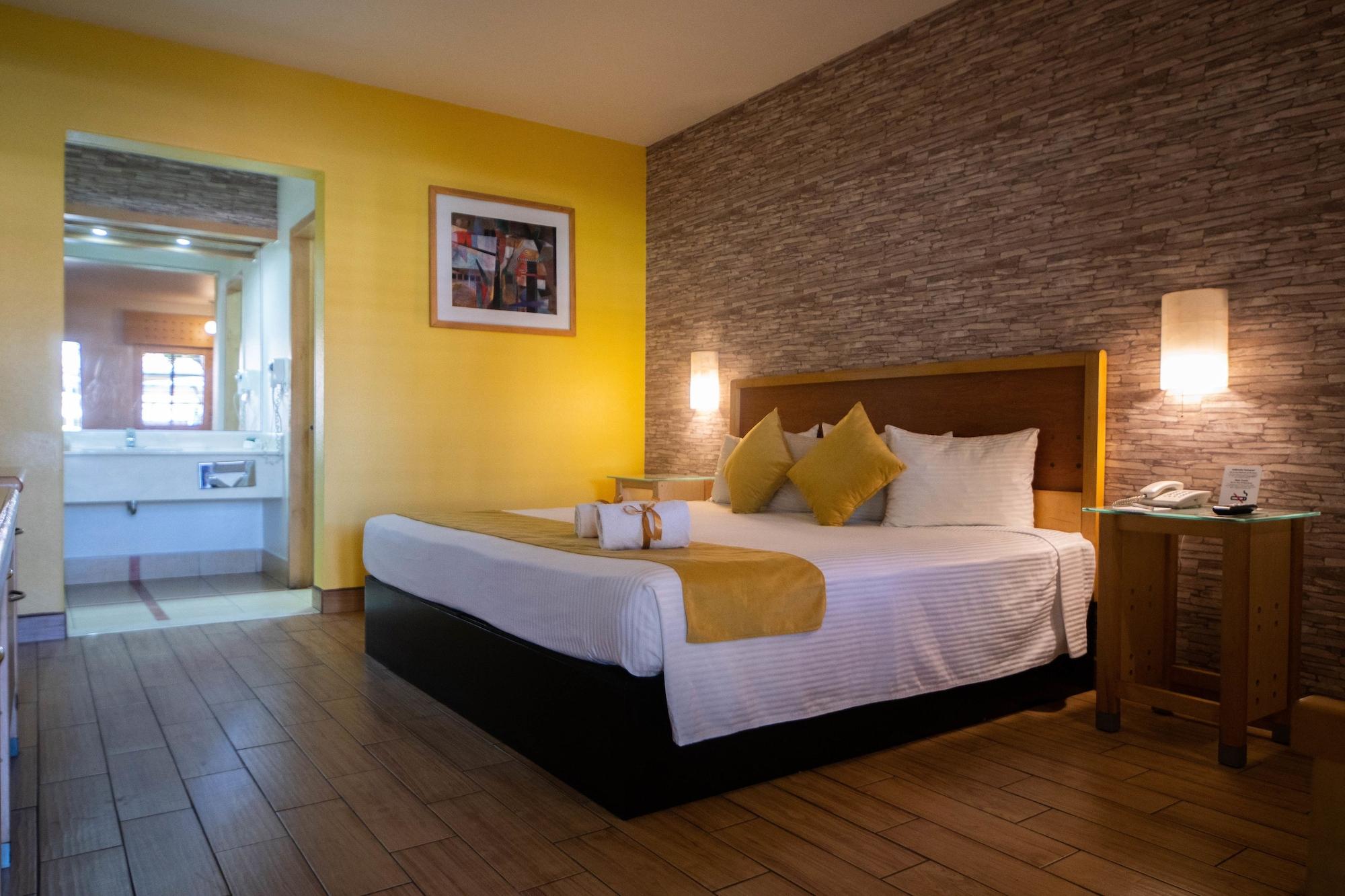 Hotel Colonial Mexicali Bagian luar foto