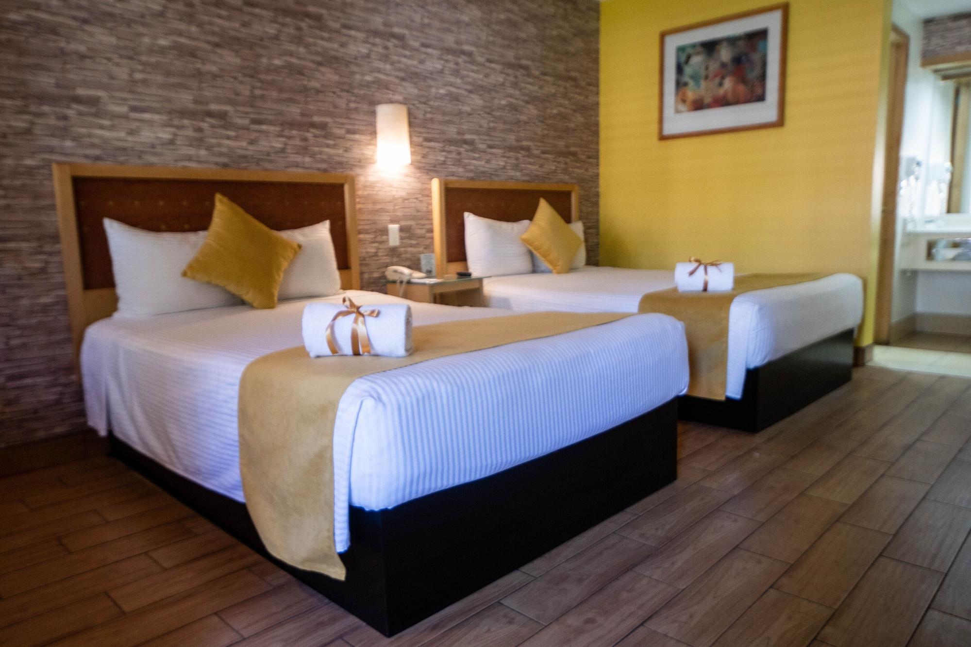 Hotel Colonial Mexicali Bagian luar foto