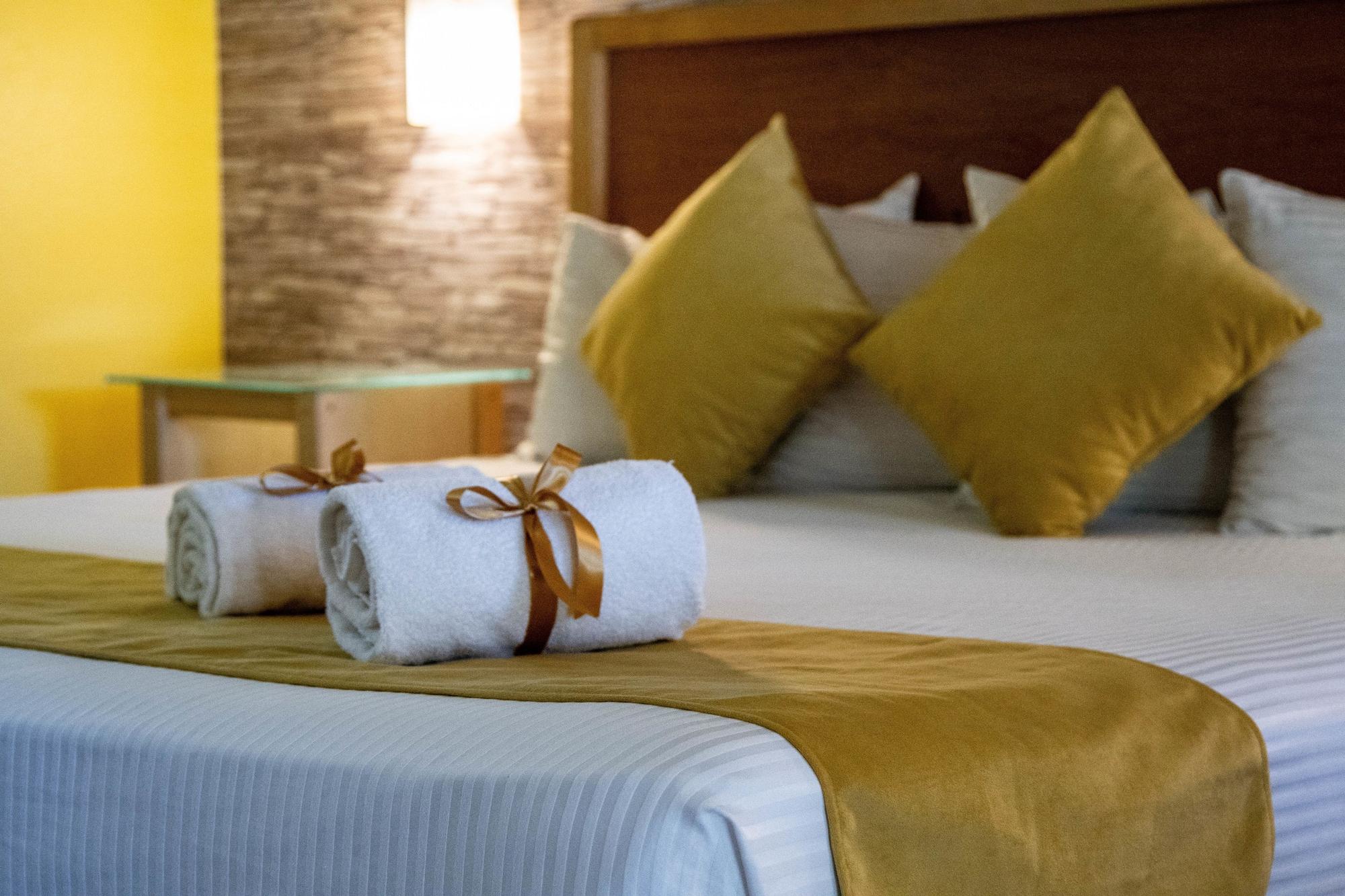 Hotel Colonial Mexicali Bagian luar foto