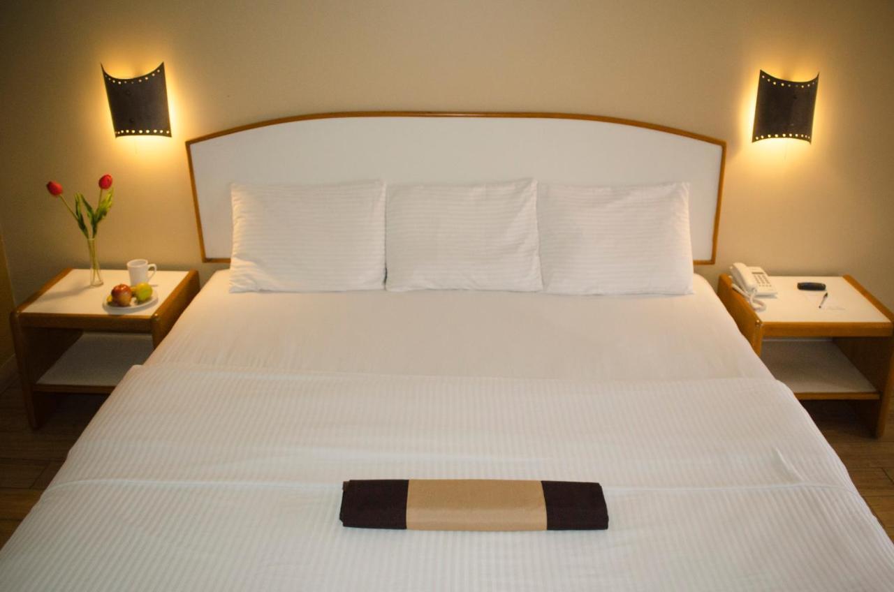 Hotel Colonial Mexicali Bagian luar foto